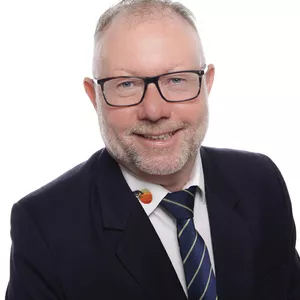 <p>Alwin Stronczik </p>