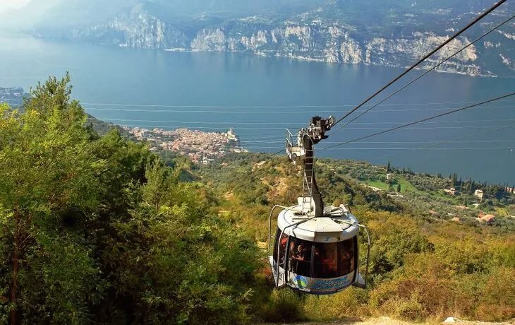 Seilbahn auf den Monte Baldo bei Malcesine am Gardasee