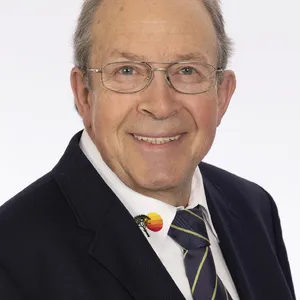 <p>Klaus Dziczenski </p>