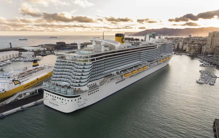 Costa Smeralda im Hafen von Savona