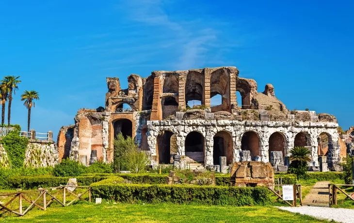 Das Amphitheater von Capua, das zweitgrößte römische Amphitheater