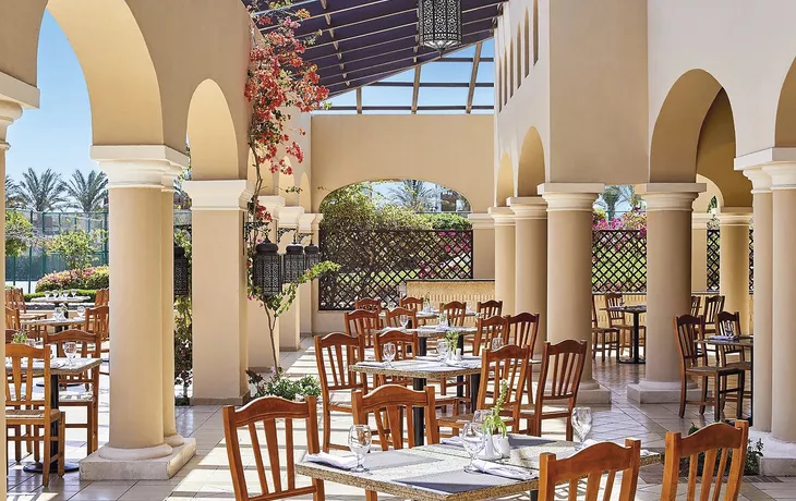 JAZ Mirabel Beach - Restaurant Al Nakheel