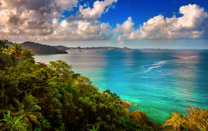 Grand Mal Bay nördlich der Hauptstadt St. George’s auf der Karibikinsel Grenada