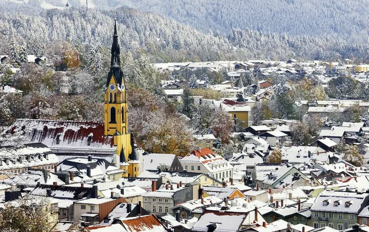 Blick auf Bad Tölz im Winter