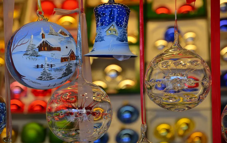 Weihnachtsmarkt in Salzburg im Winter, Österreich