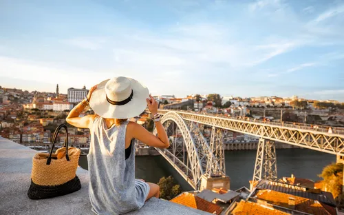 die Ponte Luis I - Brücke über dem Douro zwischen Porto und Vila Nova de Gaia in Portugal