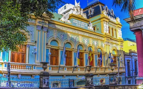 Historisches Gebäude in Santa Cruz de Tenerife auf den Kanarischen Inseln, Spanien.
